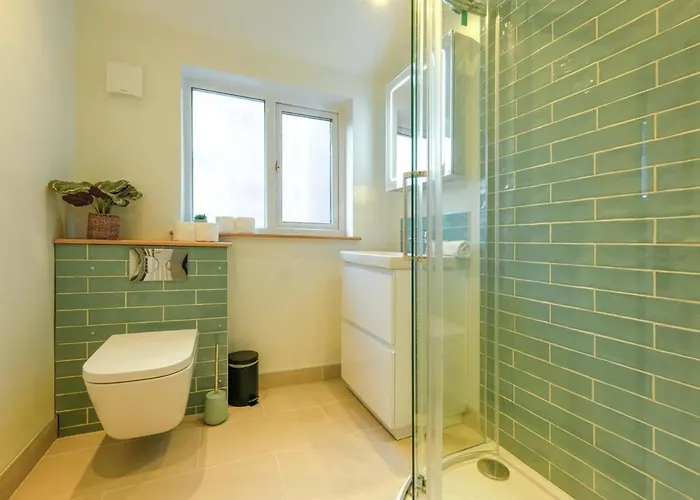 Raleigh 2 Bedroom Flat Bristol