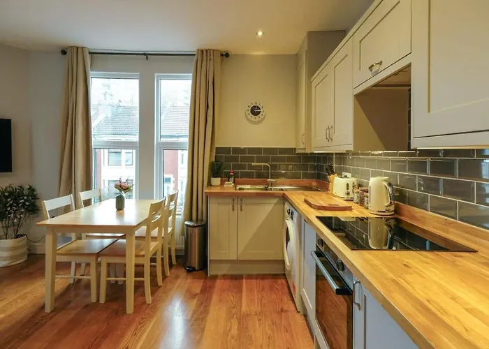 Raleigh 2 Bedroom Flat Apartment *